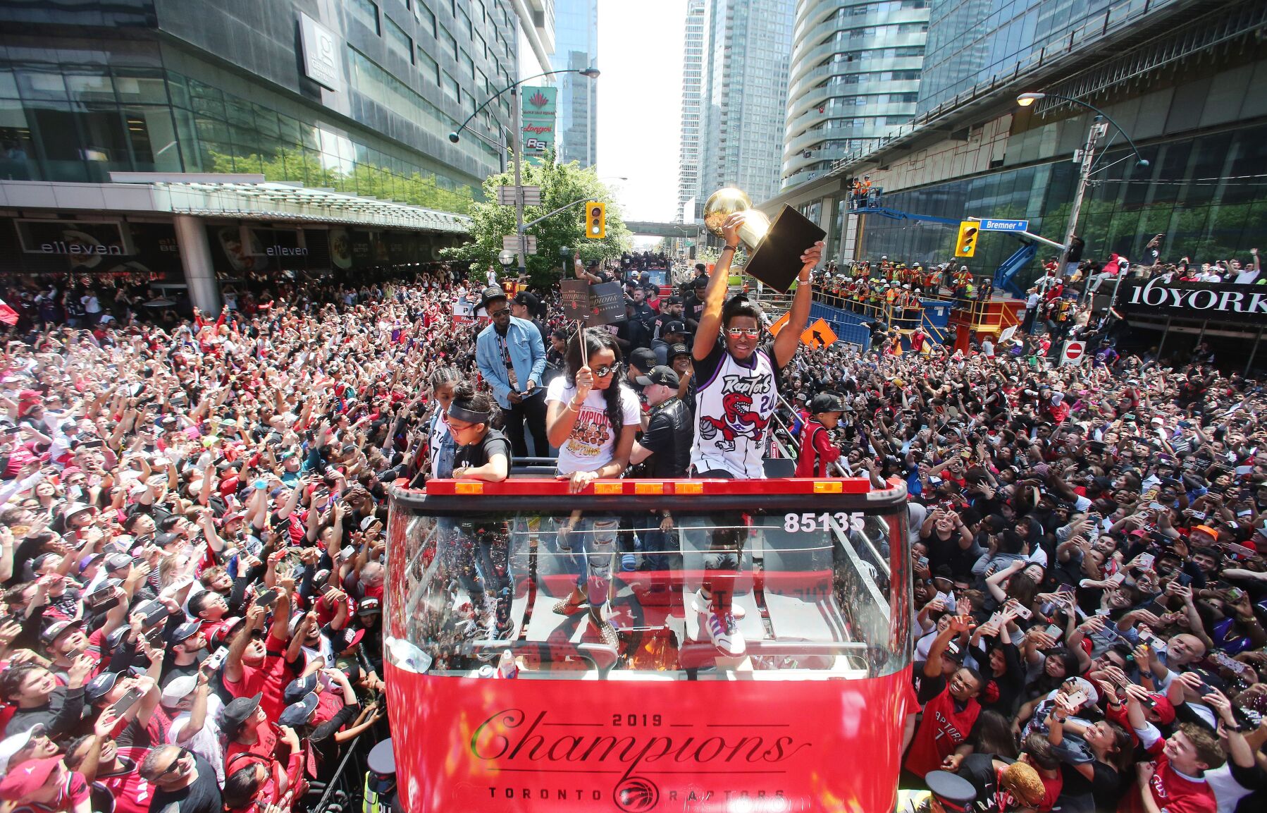 raptors-parade.JPG